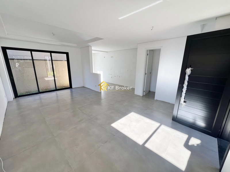 Sobrado à Venda - Santa Cândida em Curitiba/PR: 7ª foto da galeria de imagens do imóvel