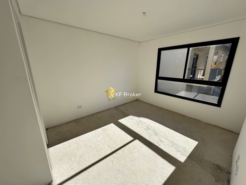 Sobrado à Venda - Santa Cândida em Curitiba/PR: 16ª foto da galeria de imagens do imóvel