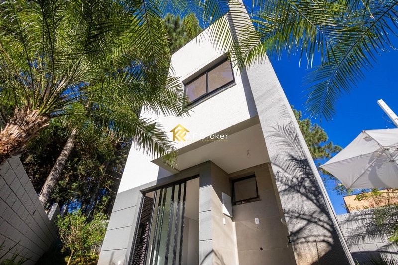 Triplex de Alto Padrão em Condomínio - Santa Cândida em Curitiba/PR: 36ª foto da galeria de imagens do imóvel