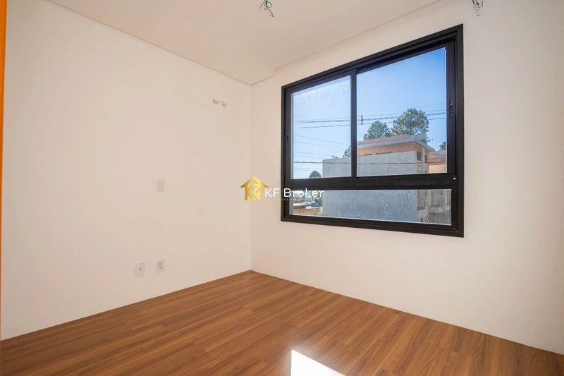 Triplex de Alto Padrão em Condomínio - Santa Cândida em Curitiba/PR: 28ª foto da galeria de imagens do imóvel