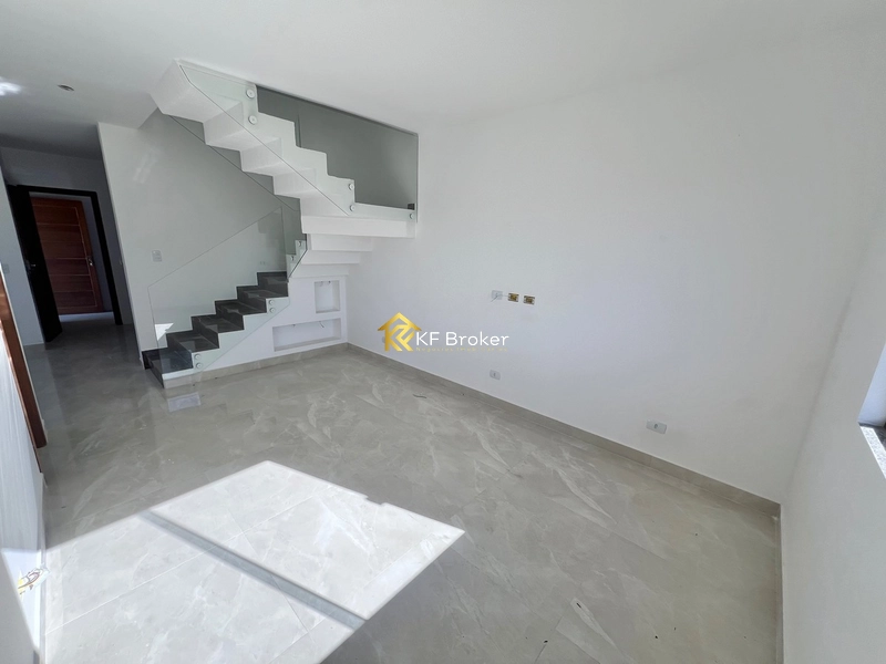 Sobrado à Venda, com 03 quartos - Roça Grande em Colombo/PR: 8ª foto da galeria de imagens do imóvel