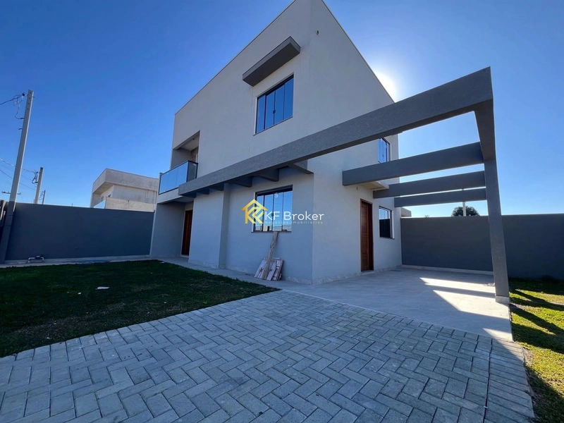 Sobrado de Esquina à Venda, com 03 quartos - Roça Grande em Colombo/PR