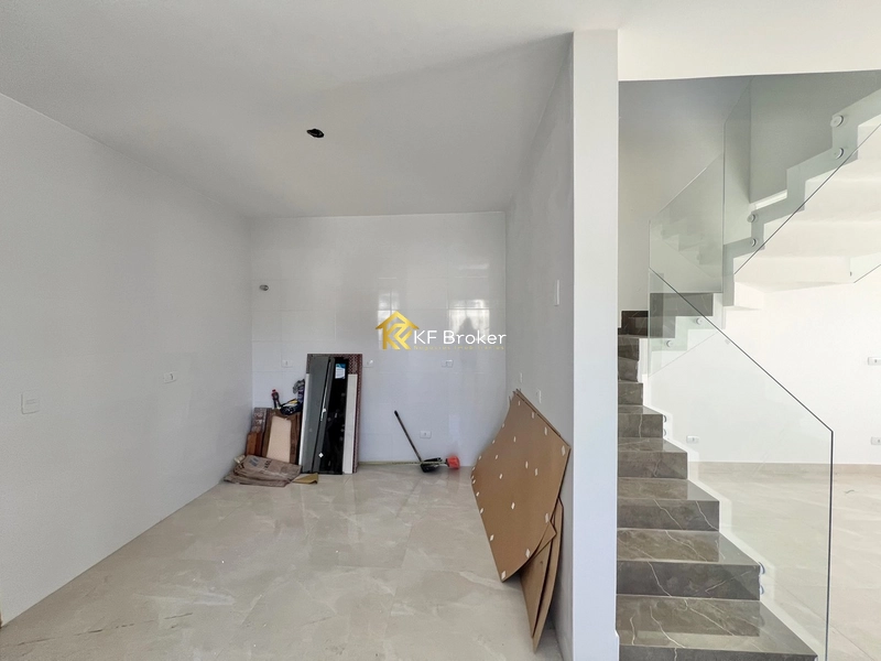 Sobrado à Venda, com 03 quartos - Roça Grande em Colombo/PR: 16ª foto da galeria de imagens do imóvel