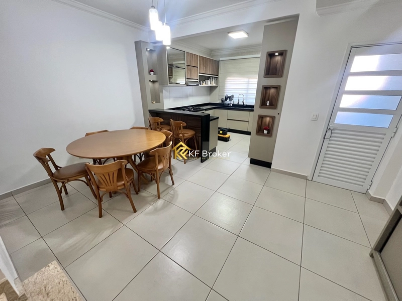 Sobrado Triplex em Condomínio à Venda – Bairro Alto em Curitiba/PR: 14ª foto da galeria de imagens do imóvel