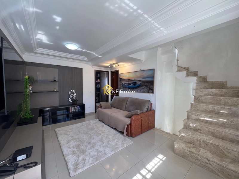 Sobrado Triplex em Condomínio à Venda – Bairro Alto em Curitiba/PR: 6ª foto da galeria de imagens do imóvel