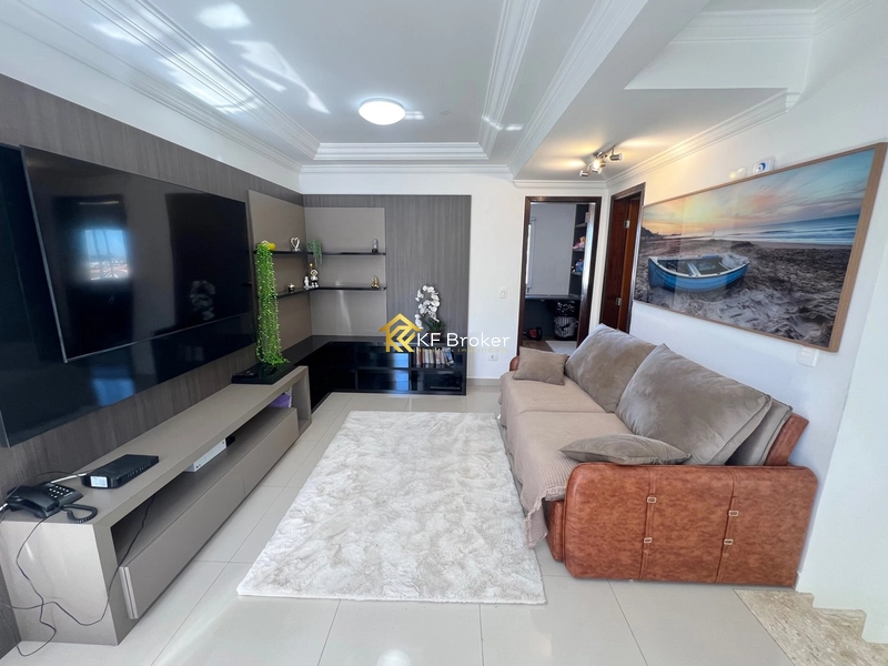 Sobrado Triplex em Condomínio à Venda – Bairro Alto em Curitiba/PR: 5ª foto da galeria de imagens do imóvel