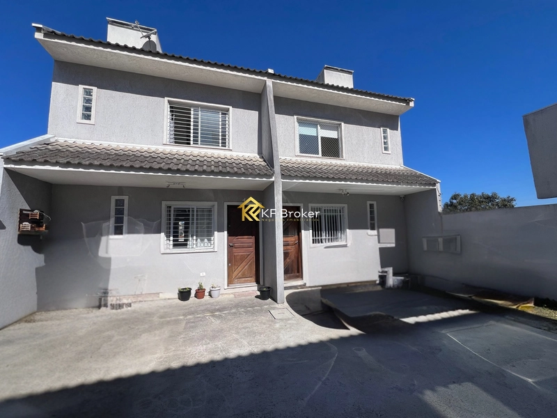 Sobrado Triplex em Condomínio à Venda – Bairro Alto em Curitiba/PR