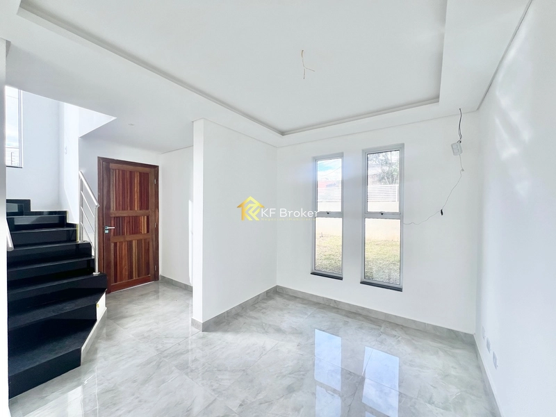 Sobrado de Esquina à Venda, com 01 suíte - Maracanã em Colombo/PR: 8ª foto da galeria de imagens do imóvel