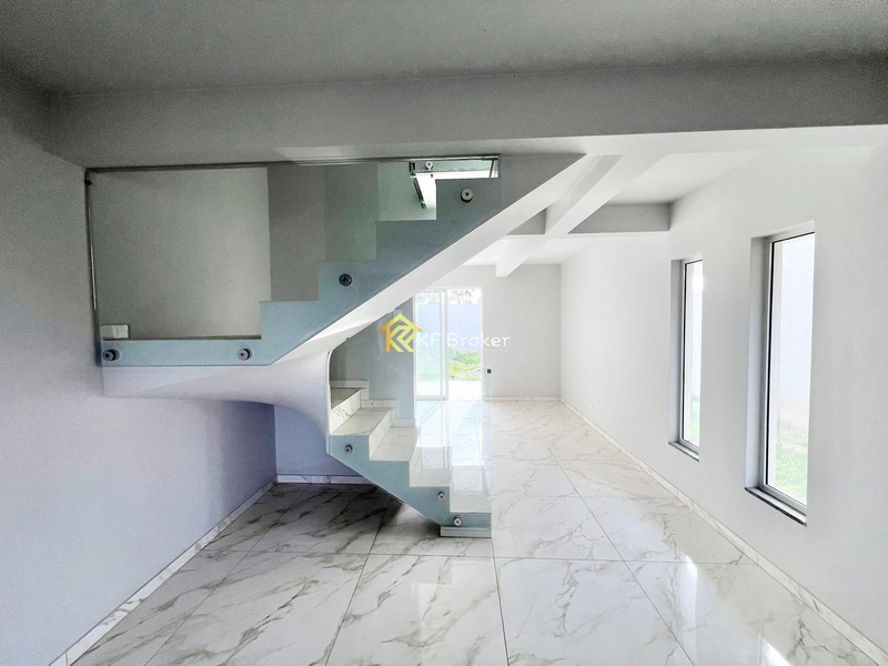 Sobrados à Venda, com 03 quartos - Parque Embu em Colombo/PR: 8ª foto da galeria de imagens do imóvel