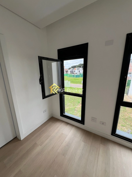 Sobrado à Venda em Cond., com 03 Suítes - Santa Cândida em Curitiba/PR: 21ª foto da galeria de imagens do imóvel