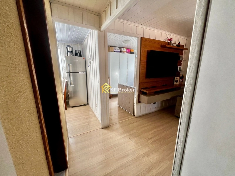 Terreno com Casa de Madeira e Contêiner Comercial – Campo Pequeno: 14ª foto da galeria de imagens do imóvel