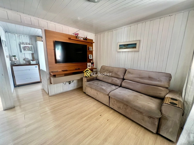 Terreno com Casa de Madeira e Contêiner Comercial – Campo Pequeno: 12ª foto da galeria de imagens do imóvel