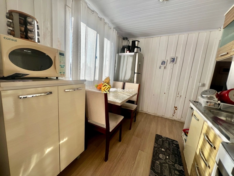 Terreno com Casa de Madeira e Contêiner Comercial – Campo Pequeno: 18ª foto da galeria de imagens do imóvel