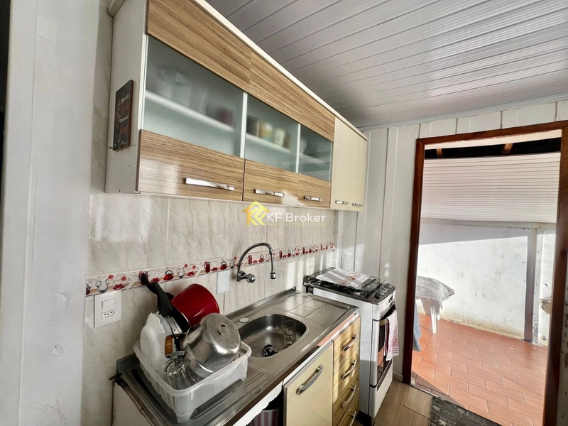 Terreno com Casa de Madeira e Contêiner Comercial – Campo Pequeno: 16ª foto da galeria de imagens do imóvel