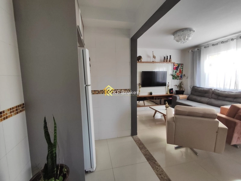 Triplex à Venda com 03 quartos, com 01 suíte - Cajuru em Curitiba/PR: 7ª foto da galeria de imagens do imóvel