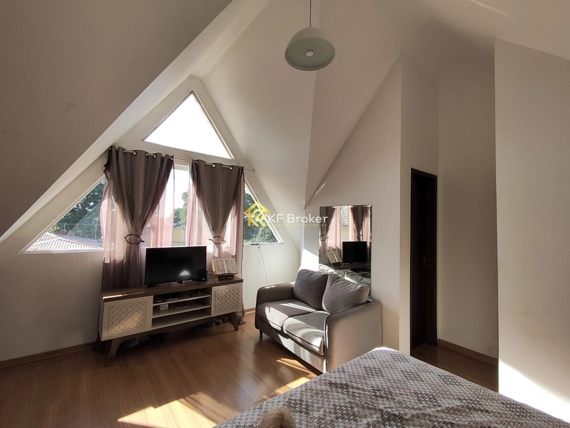 Triplex à Venda com 03 quartos, com 01 suíte - Cajuru em Curitiba/PR: 18ª foto da galeria de imagens do imóvel