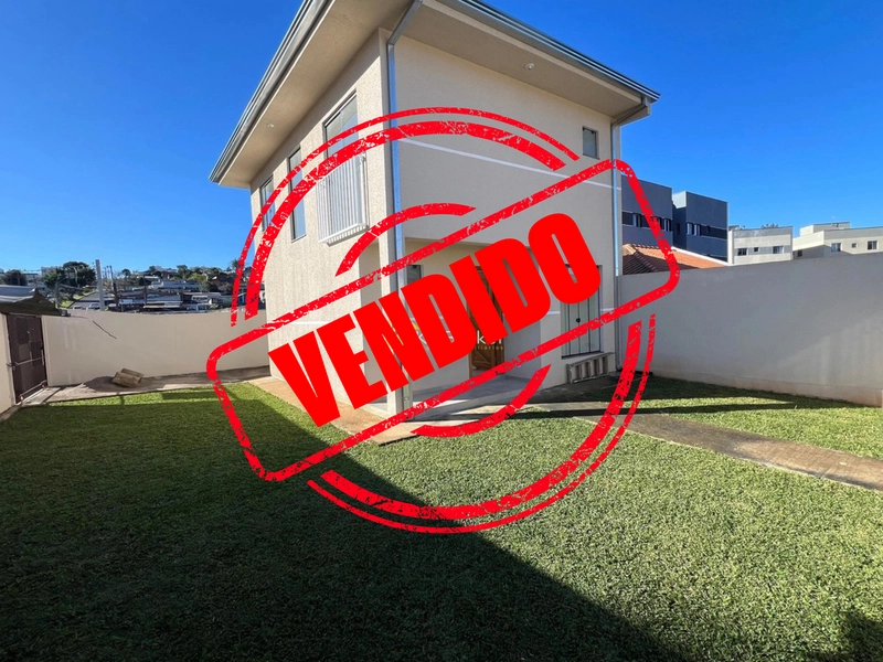 Sobrado à Venda, com 3 quartos - Guarani em Colombo/PR