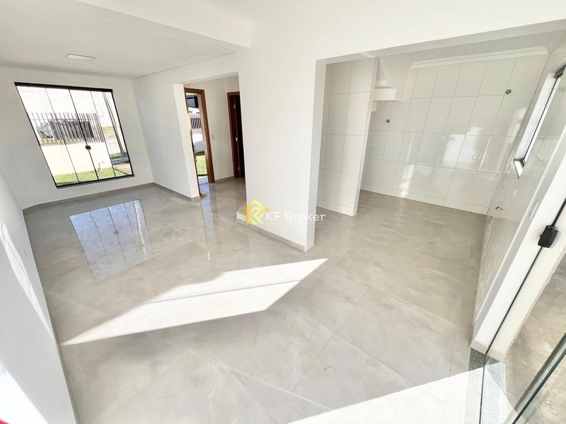 Sobrado à Venda, com 3 quartos - Guarani em Colombo/PR: 3ª foto da galeria de imagens do imóvel