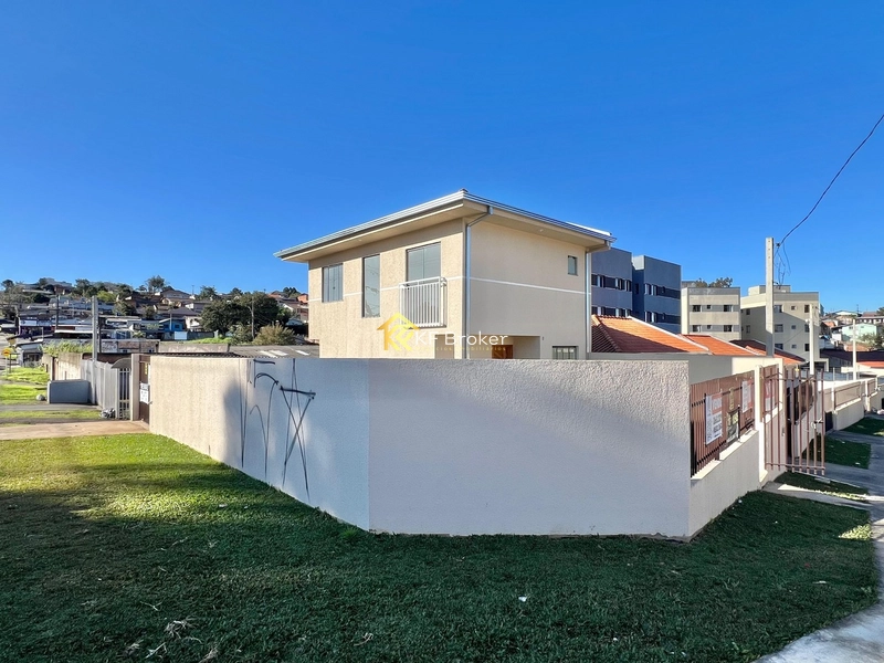 Sobrado à Venda, com 3 quartos - Guarani em Colombo/PR: 2ª foto da galeria de imagens do imóvel