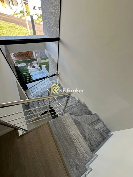 Sobrado à Venda em Condomínio - Campo de Santana em Curitiba/PR: 6ª foto da galeria de imagens do imóvel