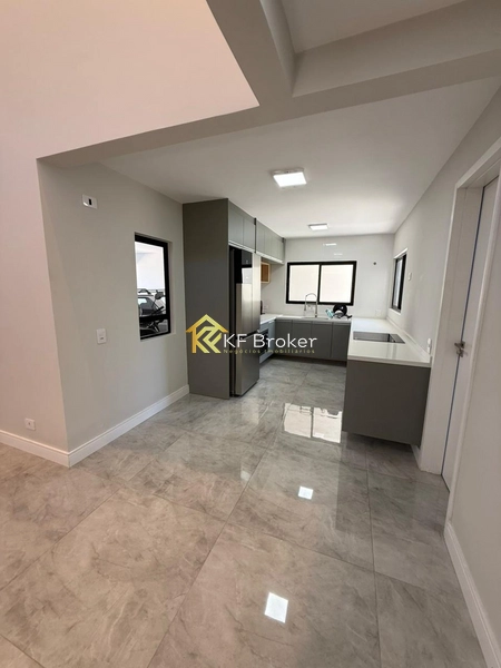 Casa de Alto Padrão, c/ 3 quartos - Cajuru em Curitiba/PR: 15ª foto da galeria de imagens do imóvel