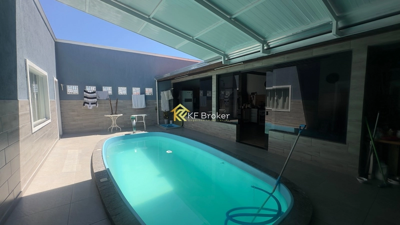 Casa com Piscina e Quiosque à Venda - Rio Verde em Colombo/PR: 21ª foto da galeria de imagens do imóvel