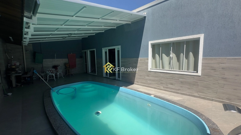 Casa com Piscina e Quiosque à Venda - Rio Verde em Colombo/PR: 20ª foto da galeria de imagens do imóvel