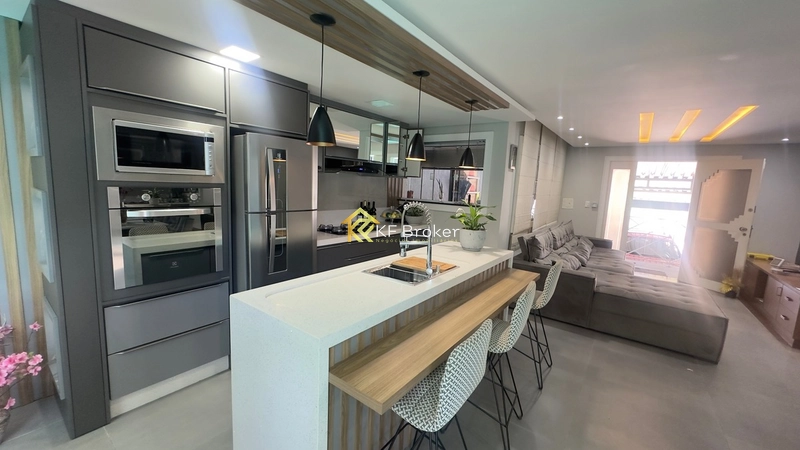 Casa com Piscina e Quiosque à Venda - Rio Verde em Colombo/PR: 6ª foto da galeria de imagens do imóvel