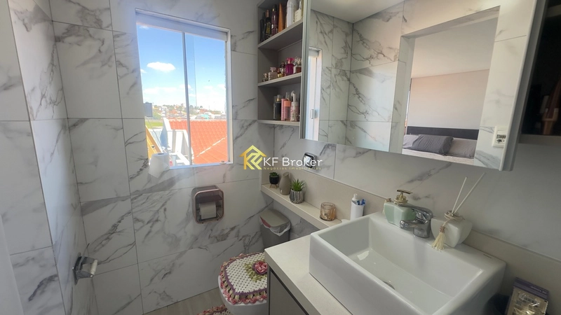 Casa com Piscina e Quiosque à Venda - Rio Verde em Colombo/PR: 7ª foto da galeria de imagens do imóvel