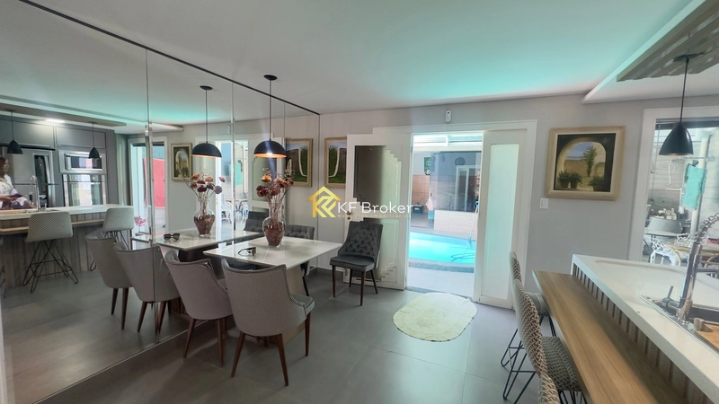 Casa com Piscina e Quiosque à Venda - Rio Verde em Colombo/PR: 4ª foto da galeria de imagens do imóvel