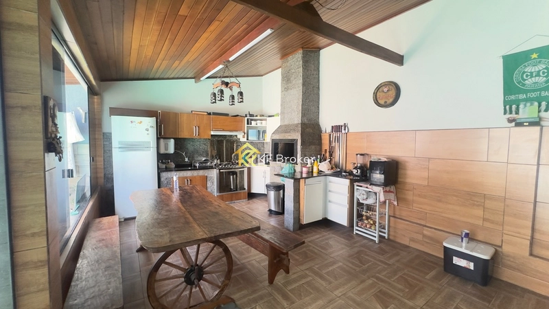 Casa com Piscina e Quiosque à Venda - Rio Verde em Colombo/PR: 16ª foto da galeria de imagens do imóvel