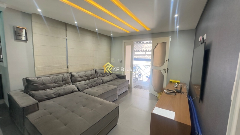 Casa com Piscina e Quiosque à Venda - Rio Verde em Colombo/PR: 2ª foto da galeria de imagens do imóvel