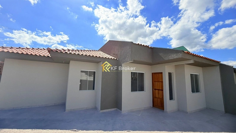 Casa à Venda, com 3 quartos – Guaraituba em Colombo/PR