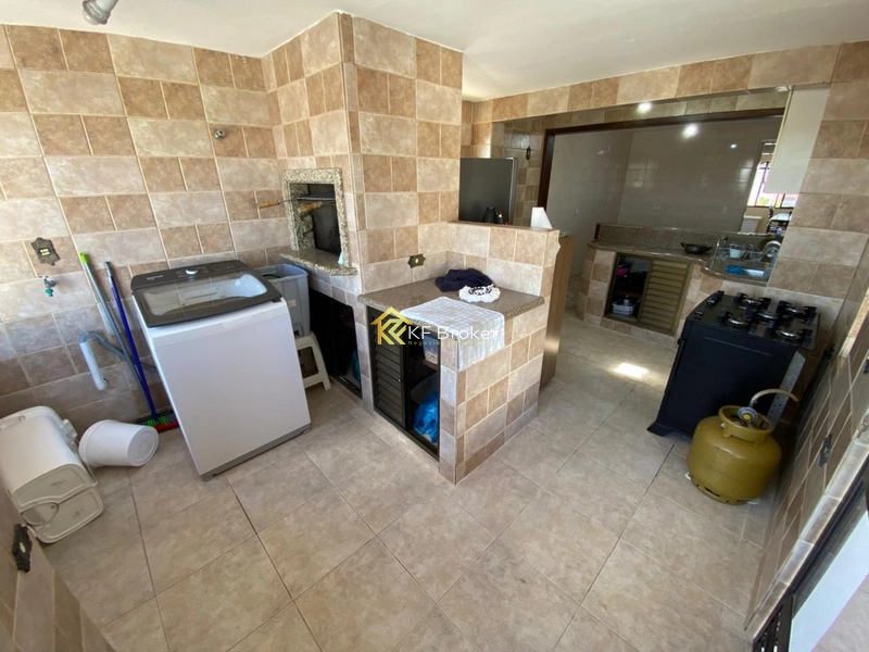Imóvel Comercial com Residência e Subsolo à Venda - Atuba em Colombo: 35ª foto da galeria de imagens do imóvel