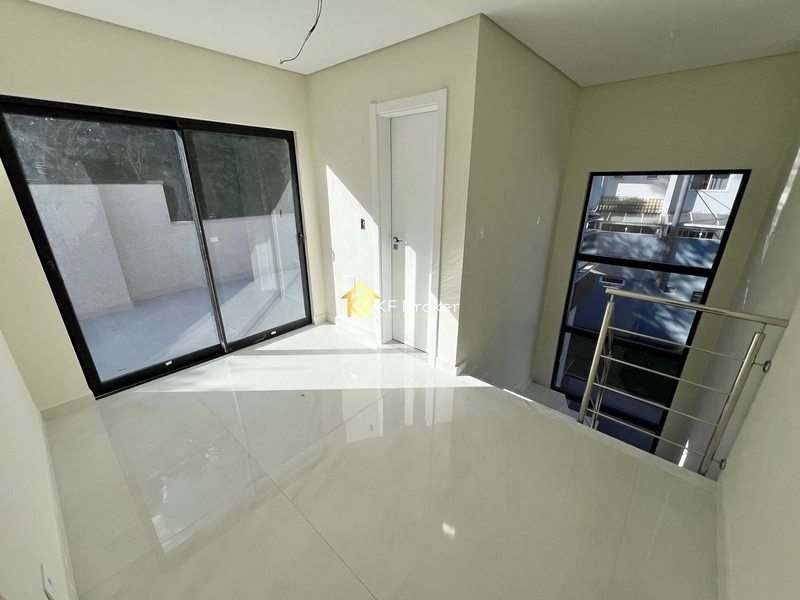 Sobrados à Venda no Residencial Belmont - Uberaba, Curitiba/PR: 24ª foto da galeria de imagens do imóvel