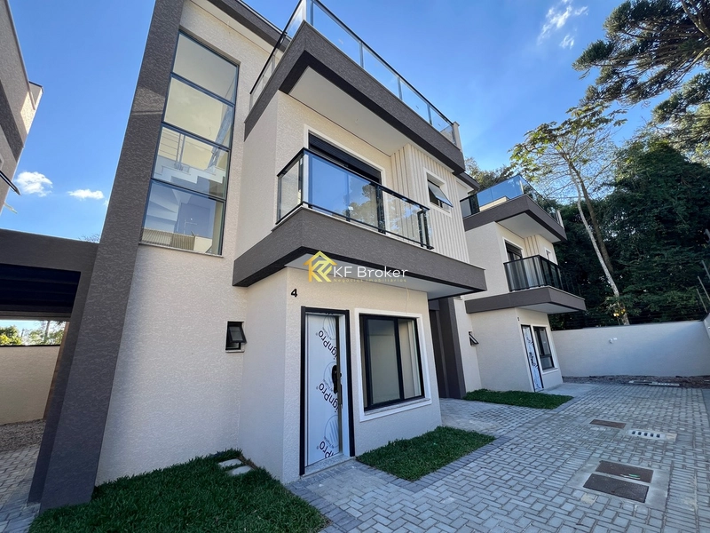 Sobrados à Venda no Residencial Belmont - Uberaba, Curitiba/PR
