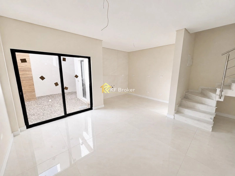 Sobrados à Venda no Residencial Belmont - Uberaba, Curitiba/PR: 4ª foto da galeria de imagens do imóvel