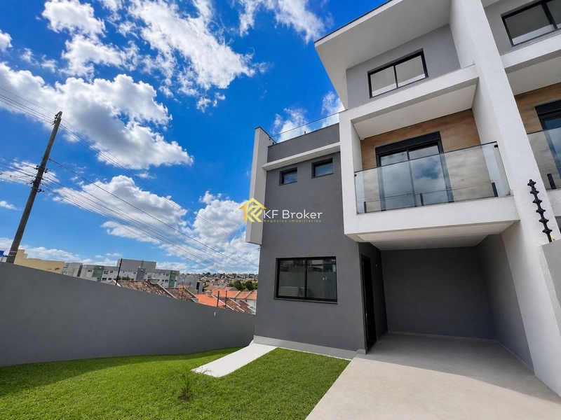 Sobrado Triplex de Esquina à Venda - Atuba, Curitiba/PR: 3ª foto da galeria de imagens do imóvel