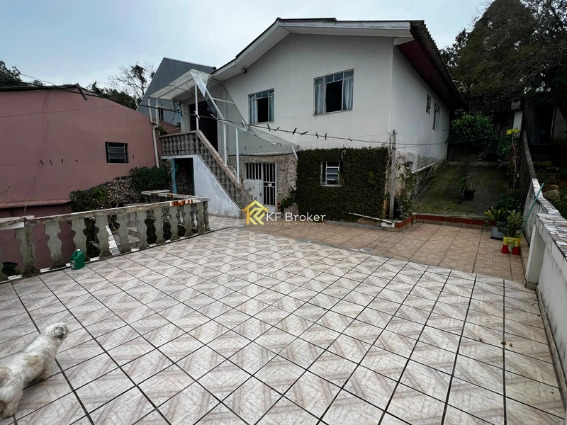 Casa à Venda, com 3 quartos - Santa Cândida, Curitiba/PR: 2ª foto da galeria de imagens do imóvel