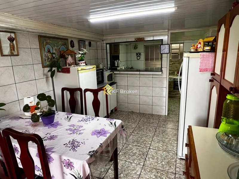 Casa à Venda, com 3 quartos - Santa Cândida, Curitiba/PR: 4ª foto da galeria de imagens do imóvel