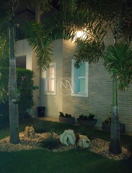 LINDÍSSIMA CASA DUPLEX EM CONDOMINIO FECHADO.: 4ª foto da galeria de imagens do imóvel