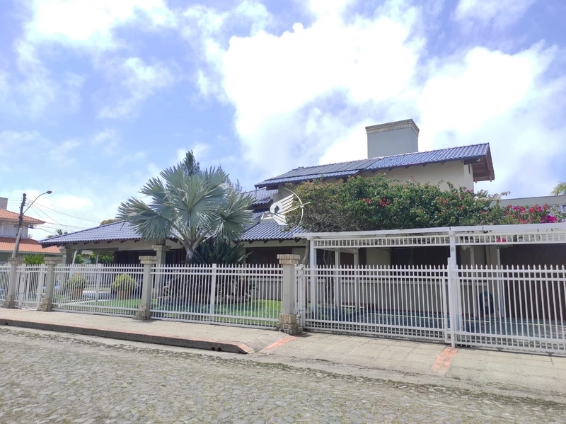 Casa à venda em Atlântida: 2ª foto da galeria de imagens do imóvel