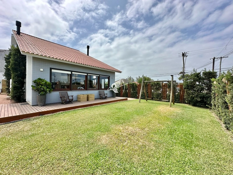 Casa à venda em Rainha do Mar: 2ª foto da galeria de imagens do imóvel