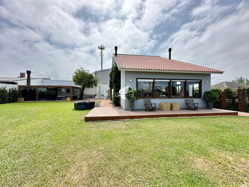 Casa à venda em Rainha do Mar: 1ª foto da galeria de imagens do imóvel