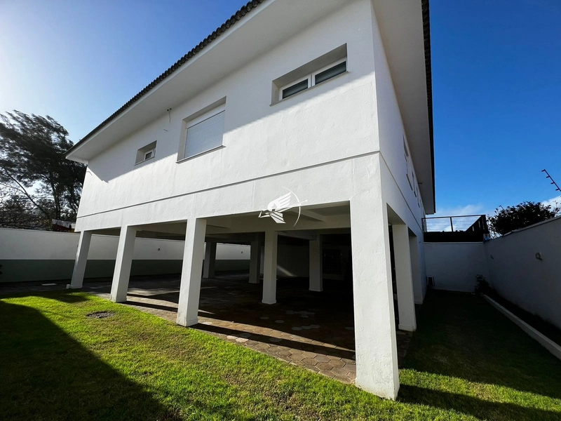 Casa à venda em Atlântida: 2ª foto da galeria de imagens do imóvel