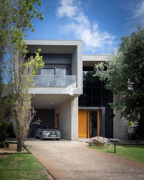 Casa Beira Lago à venda no condomínio Enseada Lagos - Xangri-Lá: 1ª foto da galeria de imagens do imóvel