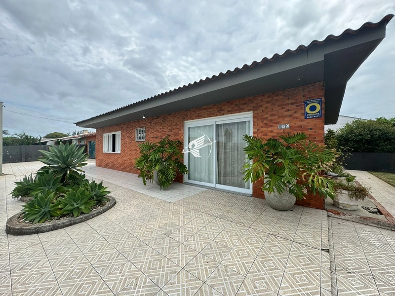 Casa à venda no Centro em Xangri-Lá: 1ª foto da galeria de imagens do imóvel