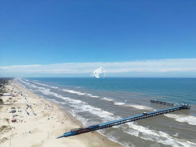 Casa á venda Beira mar em Atlântida: 2ª foto da galeria de imagens do imóvel