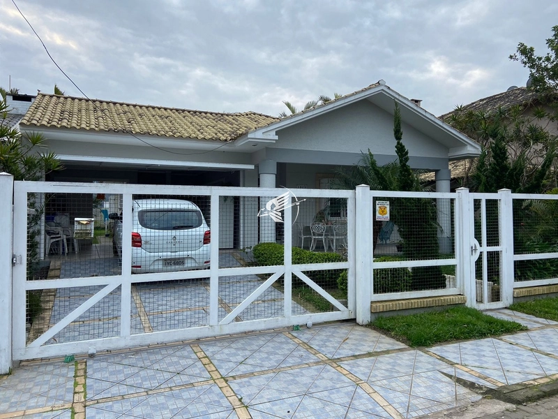 Casa à venda no Centro de Xangri-Lá: 4ª foto da galeria de imagens do imóvel