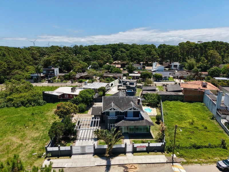 Sobrado à venda em Atlântida: 10ª foto da galeria de imagens do imóvel